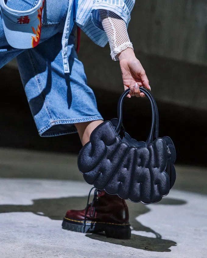 BORSA A MANO BUBBLE BUBBLE SHARK
