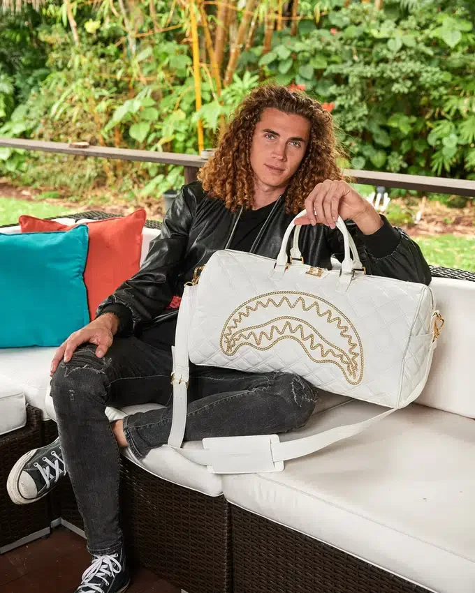BORSA BORSONI RIVIERA LE BLANC CON CATENA D'ORO E DETTAGLI A FORMA DI SQUALO
