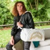 BORSA BORSONI RIVIERA LE BLANC CON CATENA D'ORO E DETTAGLI A FORMA DI SQUALO