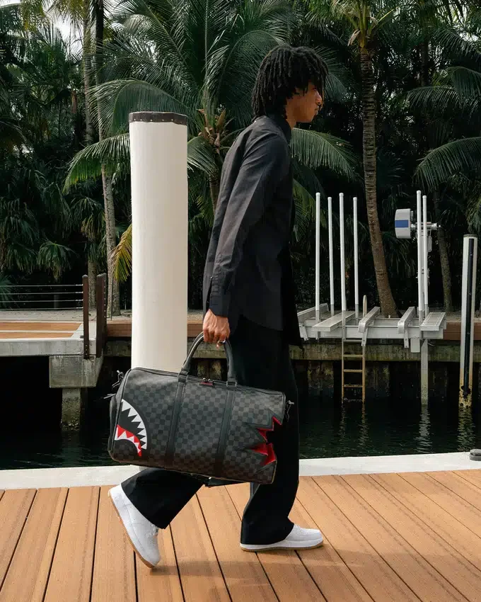 BORSA DA VIAGGIO SHARK BITE SHARKS IN PARIS GRIGIA