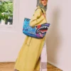 BORSA TOTE PRONTA PER LE PASSERELLE DELLA LONDON FASHION WEEK