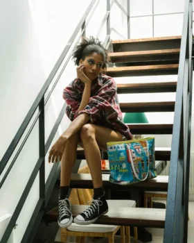 BORSA TOTE UFFICIALE BASQUIAT MITCHELL CREW 1983