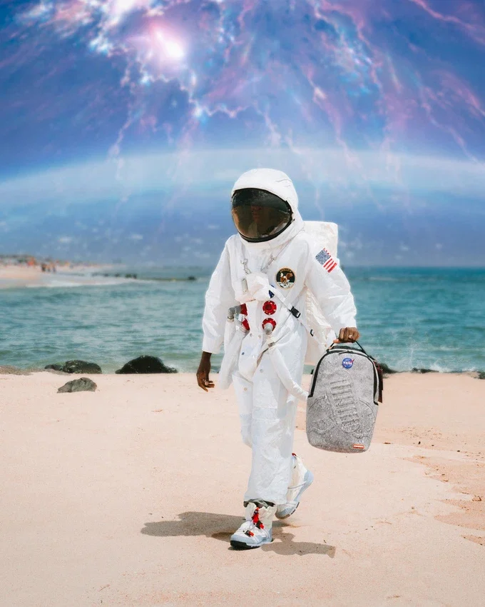 ENTRA NEL FUTURO - COLLABORAZIONE CON LA NASA MOON SHARK 3D MOLDED