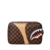 Henny AIR TO THE THRONE Beauty Case