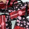 OUKA KENRAN HAYUMI HOKAZANO: Mini Borsoni da viaggio in collaborazione ufficiale