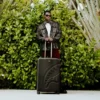 REALITY CHECK SHARKITECTURE VALIGERIA FULL-SIZE JETBLACK (ACCESSORI DORATI)
