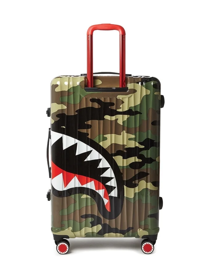 SHARKNAUTICS (Camo) Valigeria da 29,5”