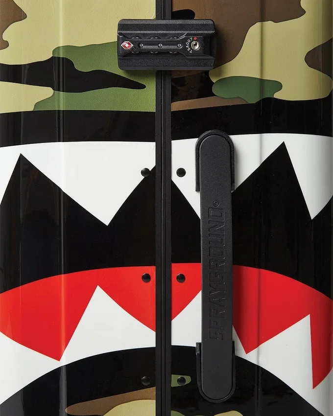 SHARKNAUTICS (Camo) Valigeria da 29,5”