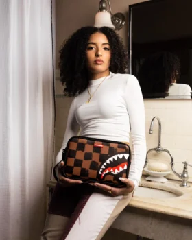 SHARKS IN PARIS VANQUISH Beauty Case