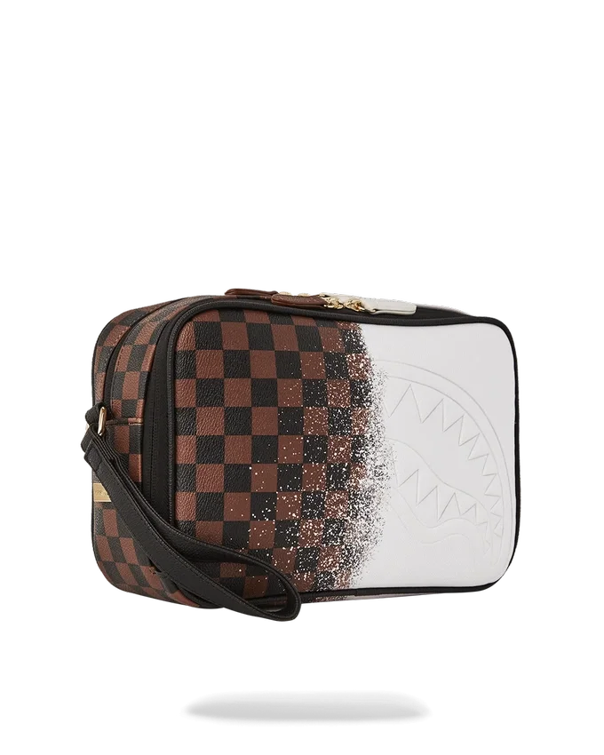 SPRAYSHARKS WORLDWIDE - Beauty Case Brickside