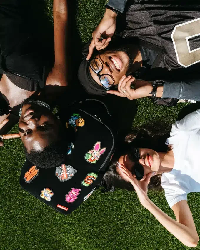 STUCK ON YA - Zaino con toppe in Velcro