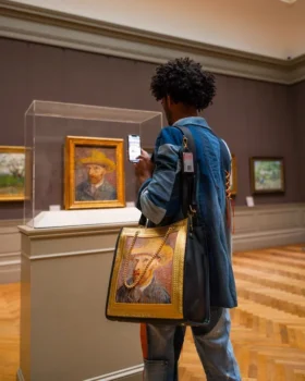 THE MET VAN GOGH FRAMED SELF-PORTRAIT BORSE TOTE