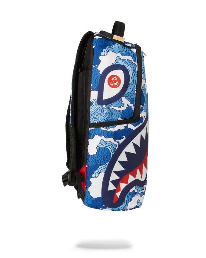 THE SHARK WAVE (realizzato al 100% con bottiglie di plastica riciclate recuperate dall’oceano)
