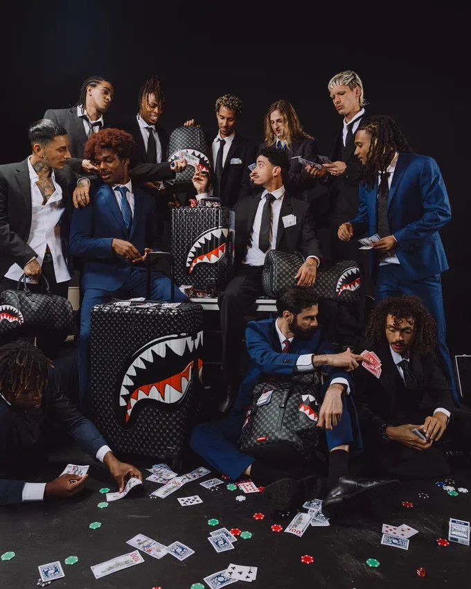 BORSA BORSONI SHINOBI SHARKS IN PARIS