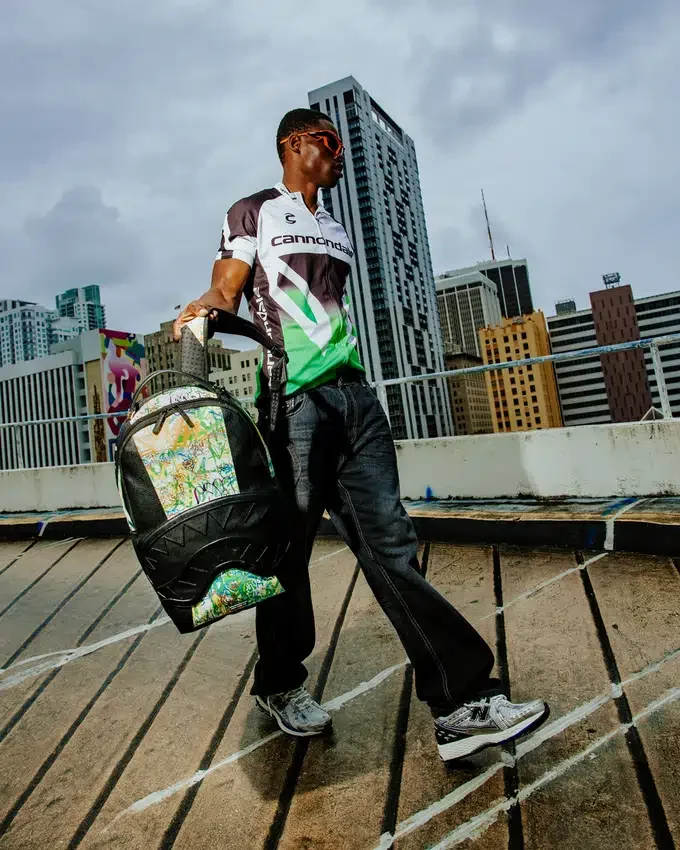 Zaini DLXSV da NEW YORK a BUENOS AIRES