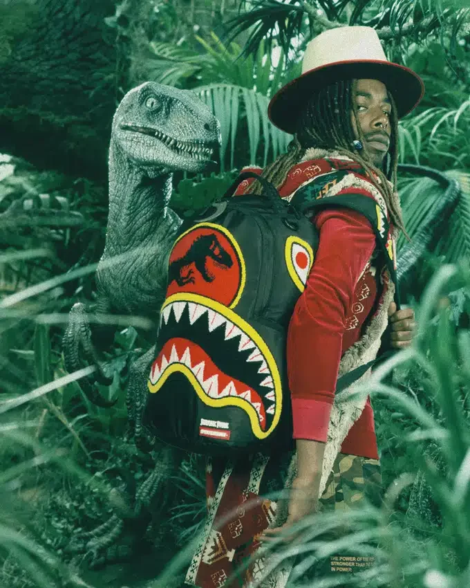 Zaini JURASSIC PARK SHARK “CHENILLE SHARK” (DLXR)