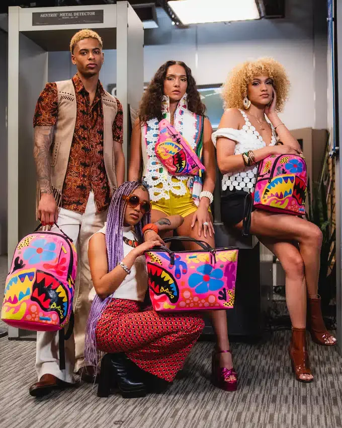 Zaini PSYCHEDELIC VOYAGE SAVAGE