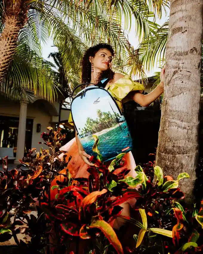 Zaini SHARK ISLAND HEADQUARTERS