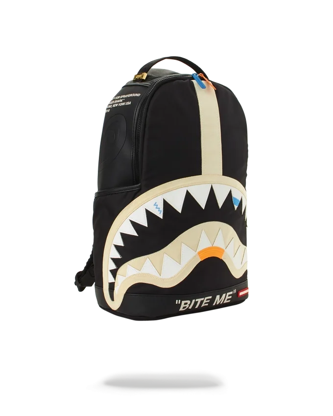 Zaino BITE ME SHARK (NERO)