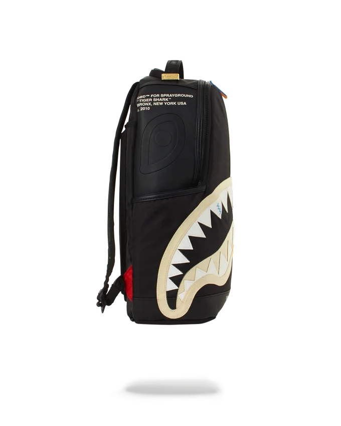 Zaino BITE ME SHARK (NERO)