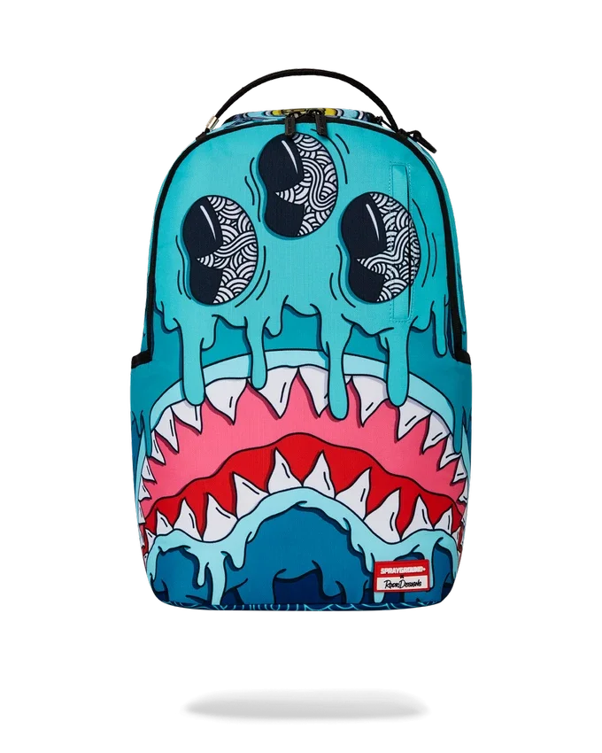 Zaino DRIPS SHARKS in collaborazione con l’artista JORGE RODRIGUEZ
