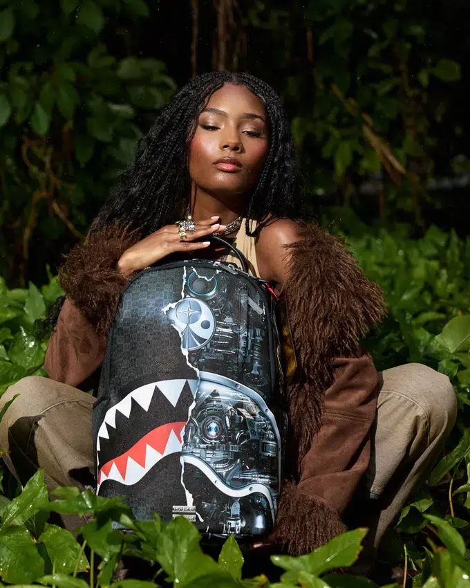 Zaino Foundation Lady Demerzel Robotic Shark