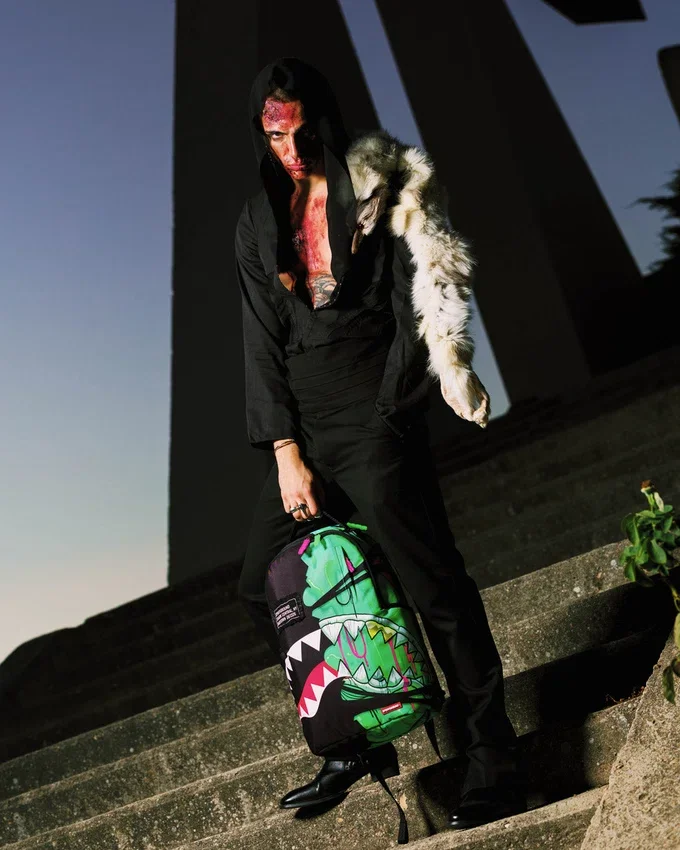 ZOMBIE OOZE SHARK CENTRAL ZAINO